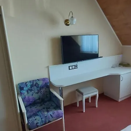 Holp Panzio Pensión Balatonföldvár
