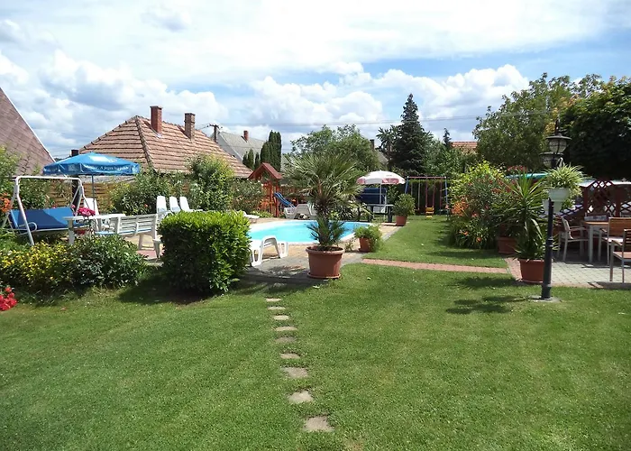 Holp Vendeghaz Konukevi